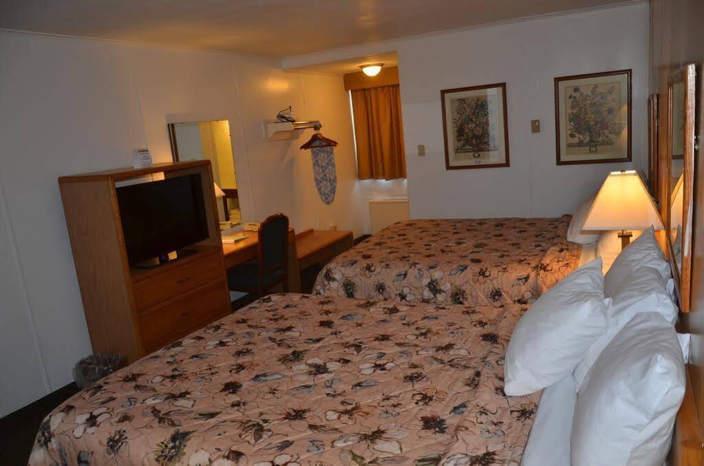 Red Carpet Inn&Suites Ebensburg Exterior foto